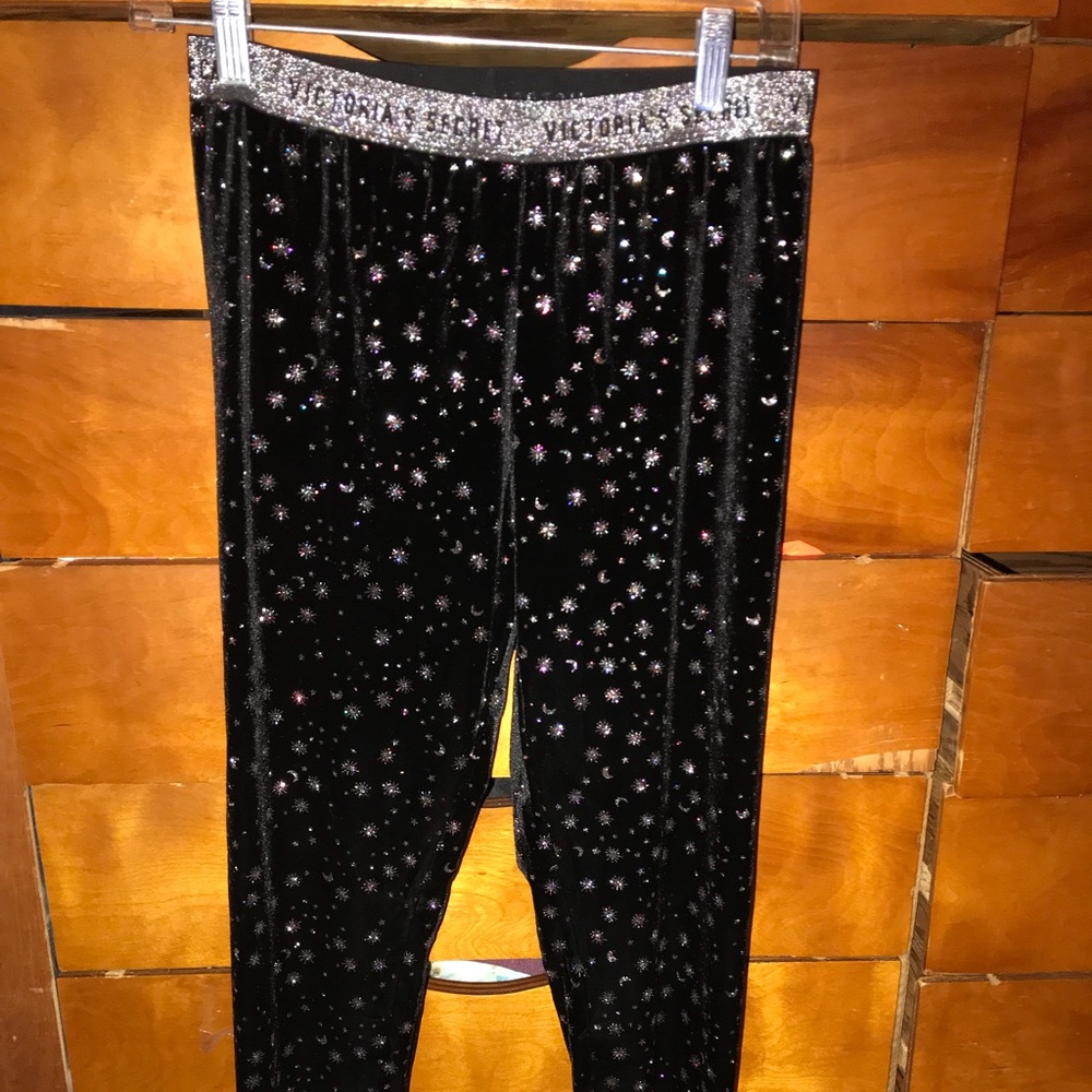 Victoria’s Secret sleep/lounge pants